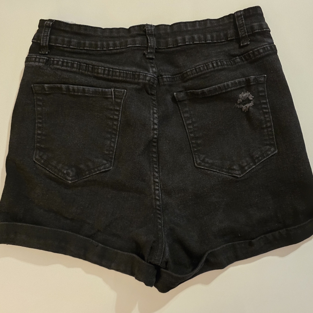 High Rise Shorts - Picture 4 of 4